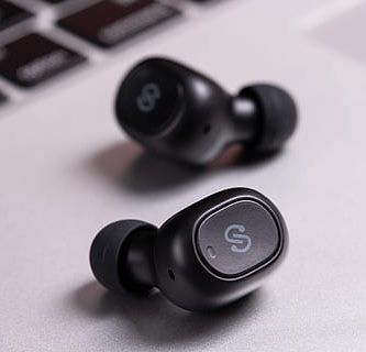 Auriculares Airpods vs Galaxy Buds