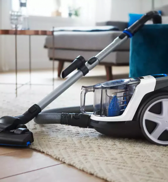 Philips PowerPro Compact vs Hoover Sprint Evo SE51